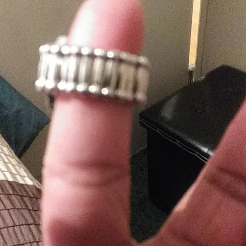 Ring - Picture 2 of 2